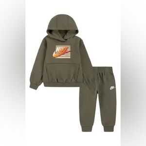 Nike' Lifestyle Essential Pullover Sweatshirt Hoodie & Joggers Set Olive Sz 2T